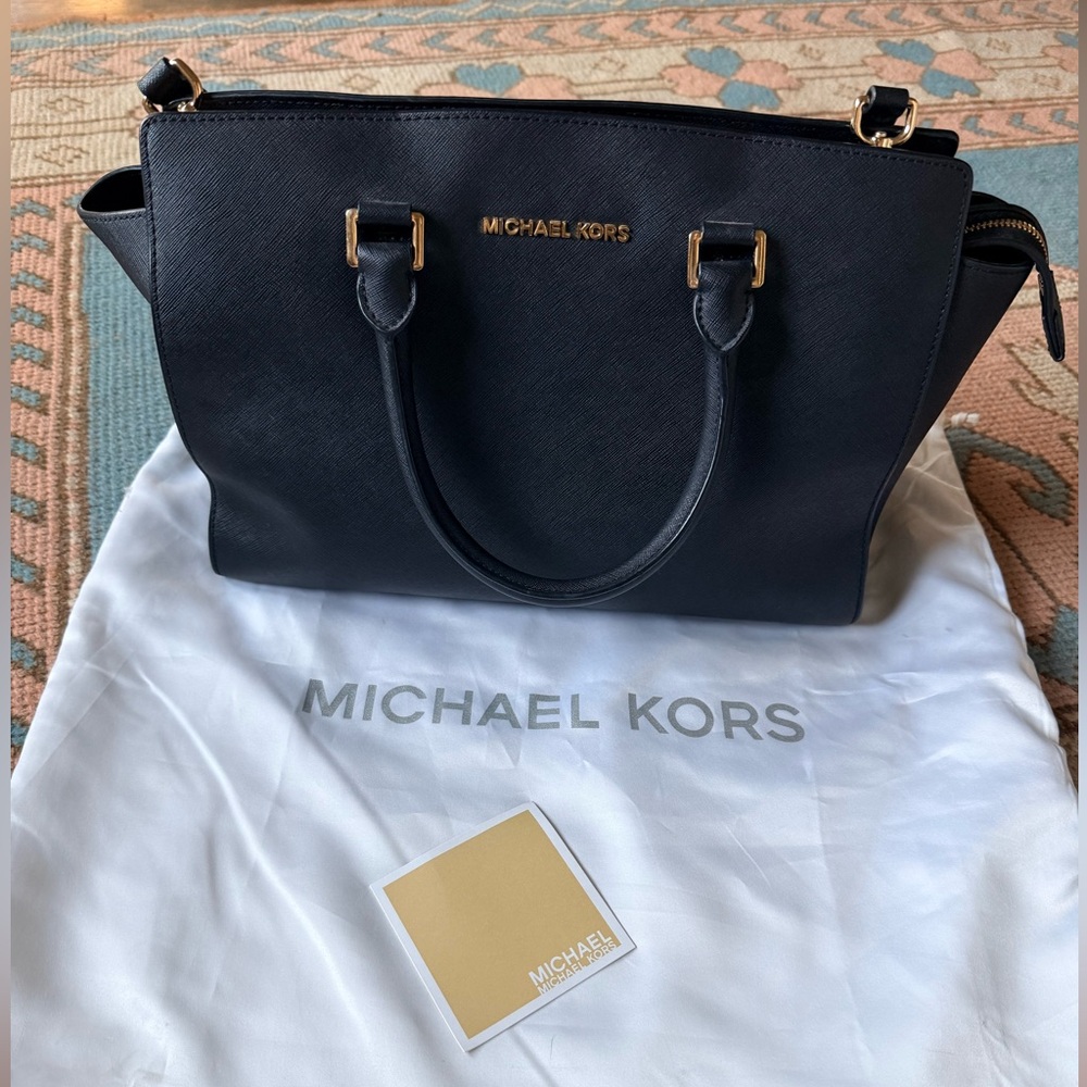 Michael Kors Selma satchel
